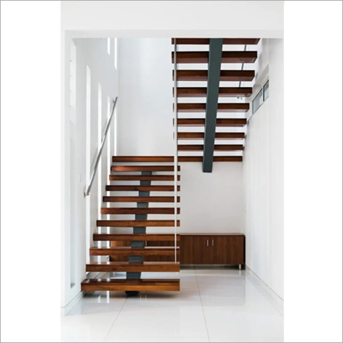 ब्राउन हाउस माइल्ड स्टील सीढ़ी