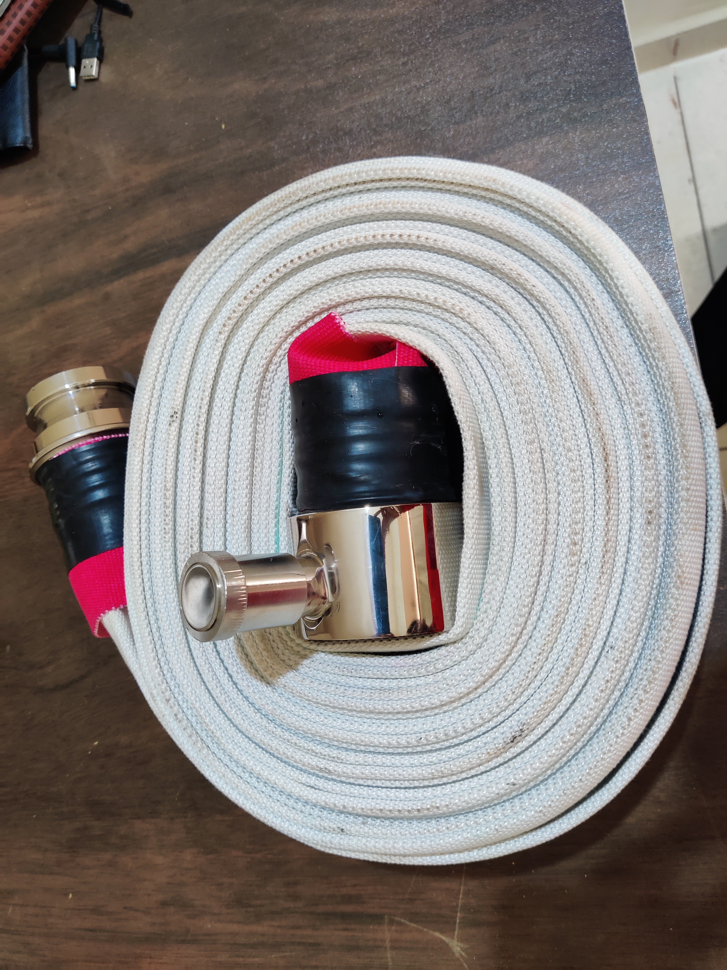 Rrl Hose Pipe - 15/30mtr, Stainless Steel/aluminium/gunmetal Coupling, Fire Fitting System, White/red Color, 10kg Weight