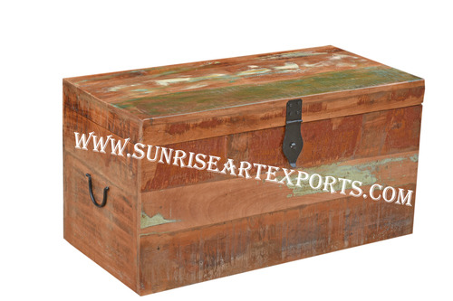 Recycled Reclaimed Wood Blanket Box Trunk - Solid Wood, Durable Design, Eco-friendly Indoor Furniture For Bedroom Use