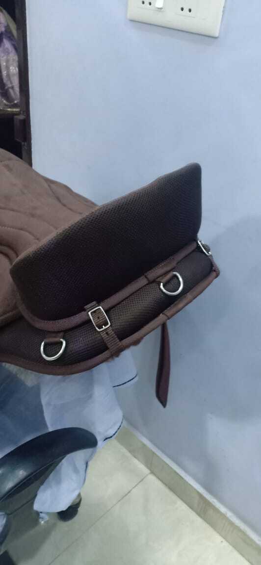 Treeless Endurance Saddle Usage: Commercial