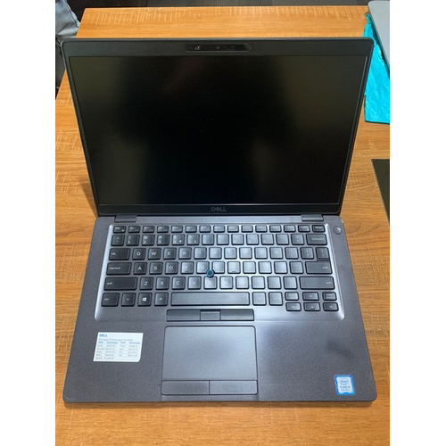 E5400 डेल लैटीट्यूड उपलब्ध रंग: हाँ