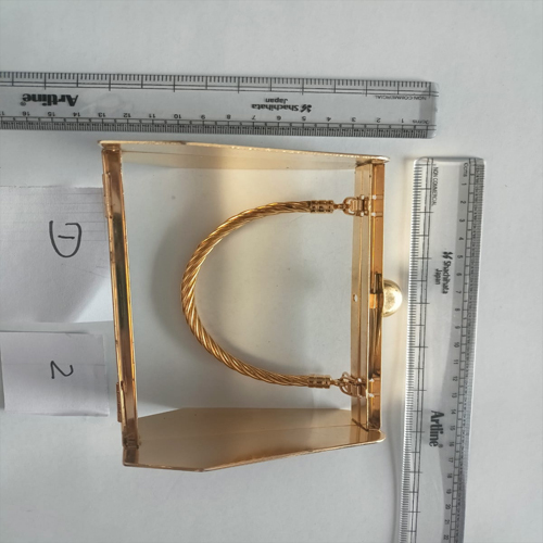 D2 Clutch Frames Gender: Women