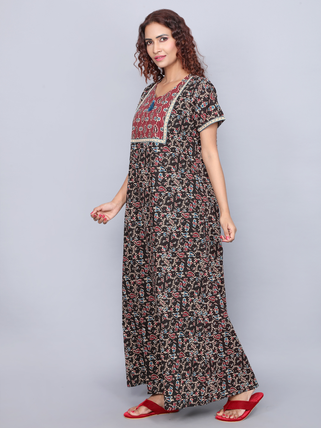 Ladies Nighty - Cotton Fabric, Available In Sizes L To Xxxl | Printed Design, Half Sleeve, Round Neckline, Thermally Insulated, High Air Permeability