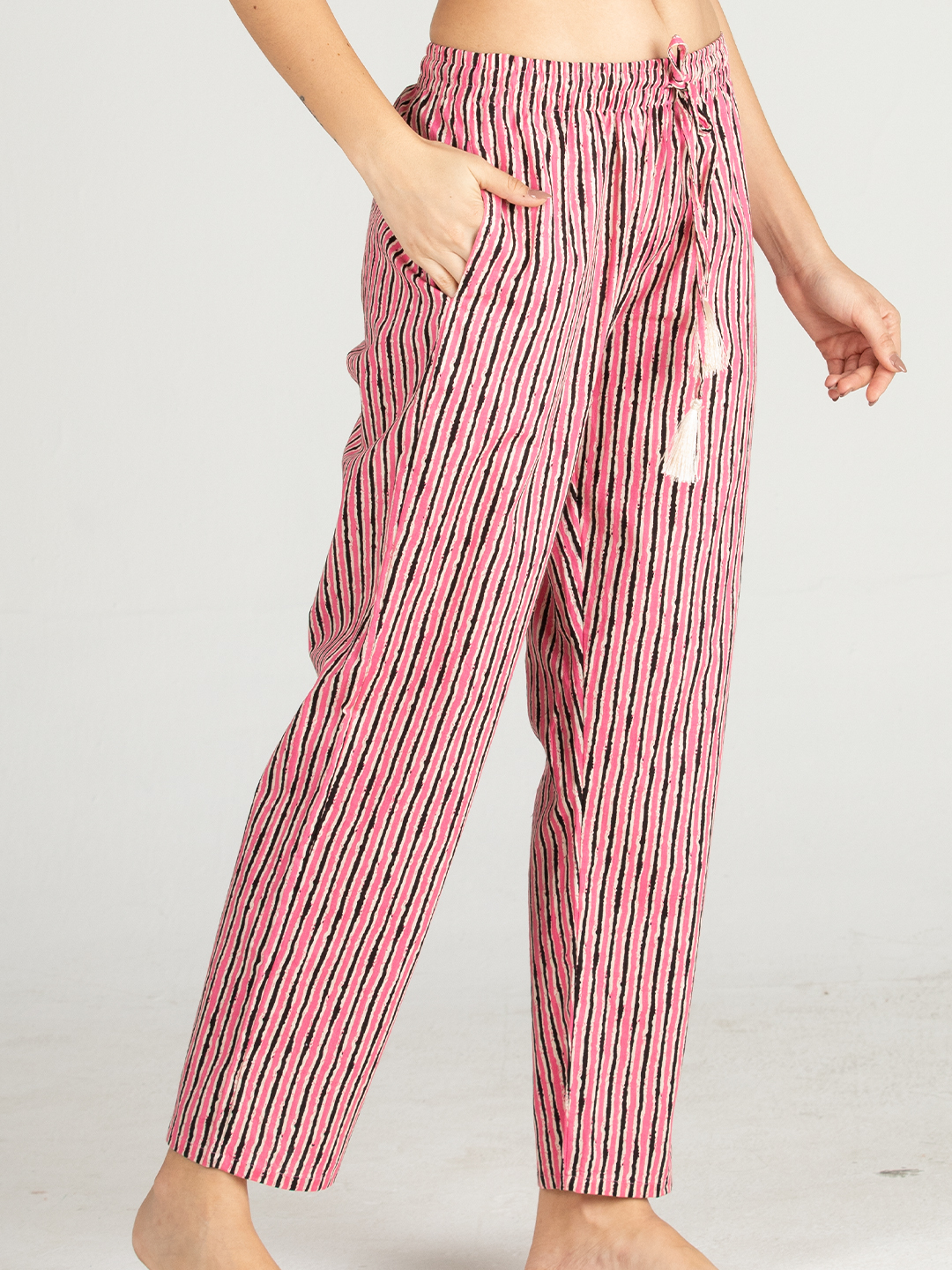 Girls Cotton Printed Pajamas - Season: Spring
