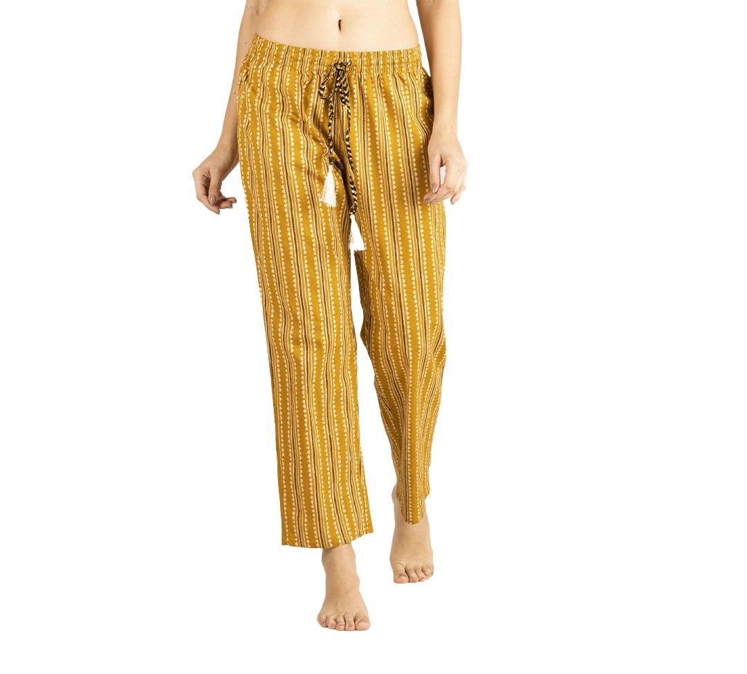 Girls Cotton Printed Pajamas - Season: Spring