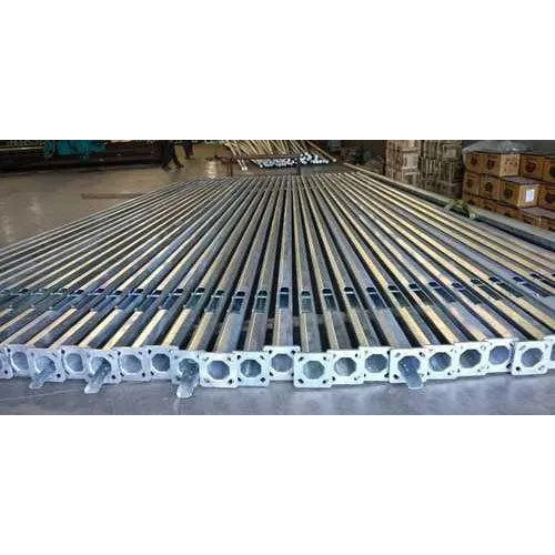 सिल्वर गैल्वेनाइज्ड ऑक्टागोनल पोल