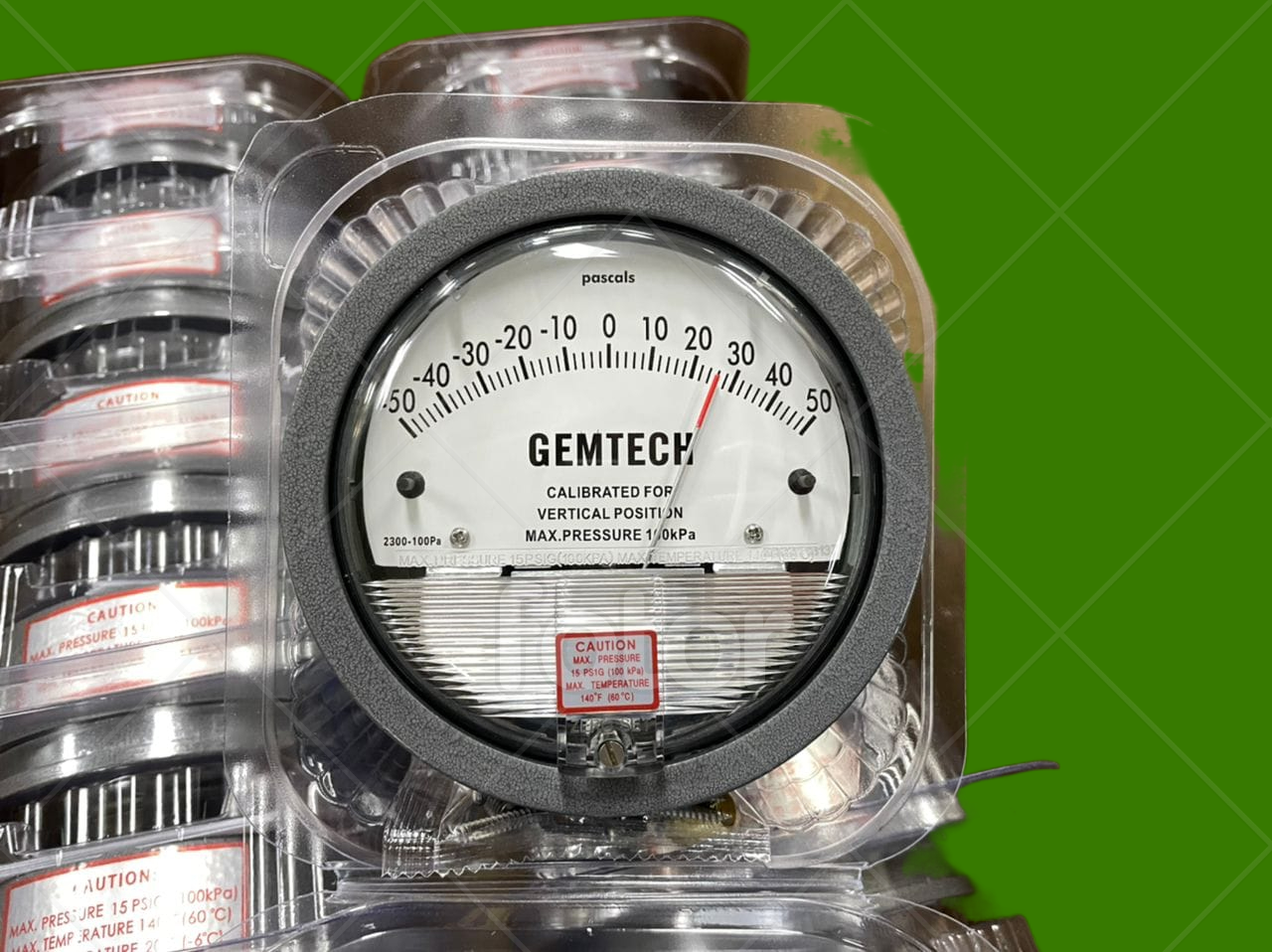 Gemtech Differential Pressure Gauge - Metal Alloy, 4 Inch Diameter, Black Color, 0-6 Mm Range | Accurate Within 2% Full Span, 700 Grams, Ideal For Pharmaceutical Industries