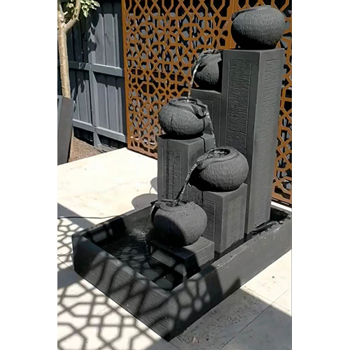 स्टोन फाउंटेन बसलाना