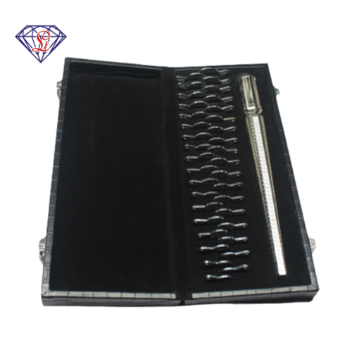 रिंग रोड के साथ ब्लैक रिंग साइज़र