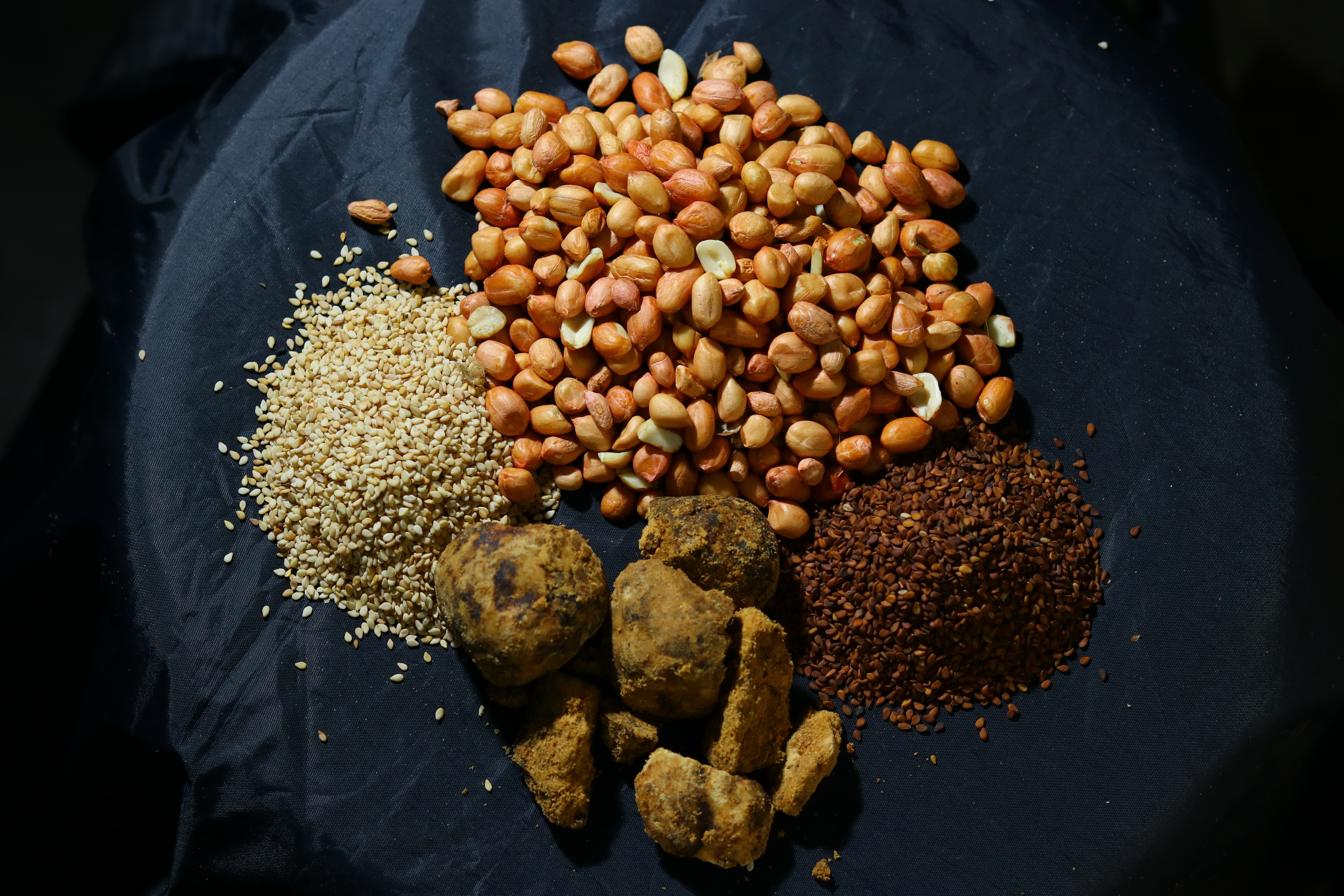 Brown Groundnut Oil Cake