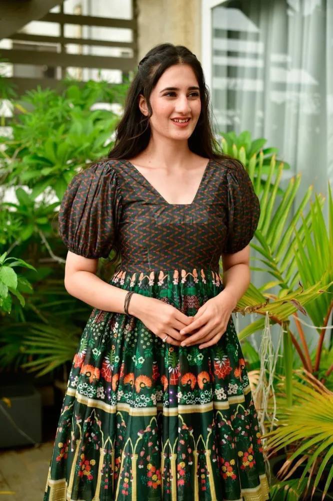 Formal Dress at 749.00 INR in Surat, Gujarat | Kala Boutique Creation