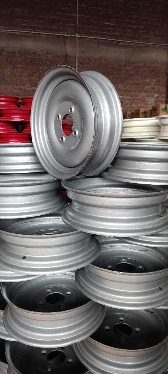 Silver Hmt Tractor Front Wheel
