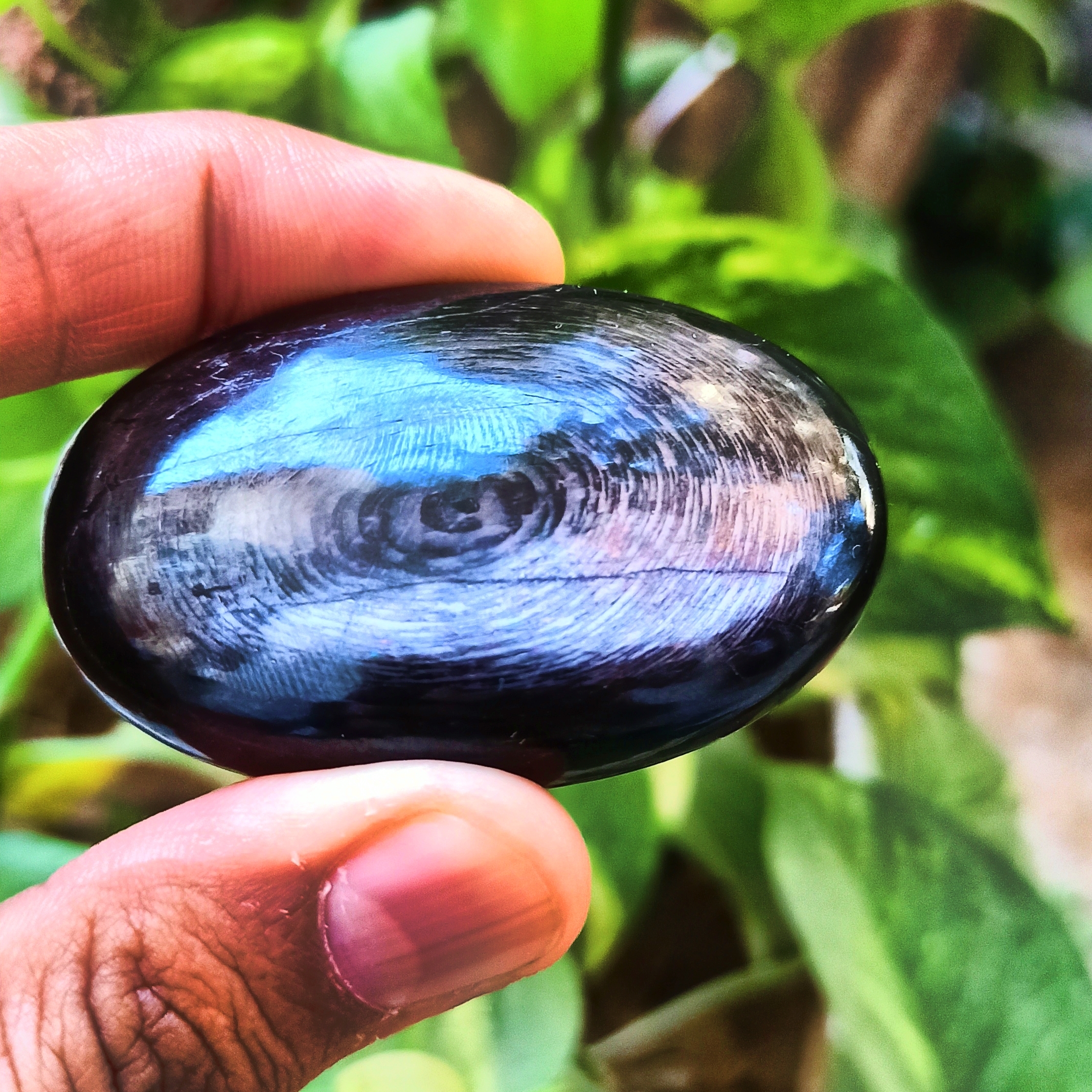 Natural Gemstone Hypersthene Palm Stone Crystals Worry Stone Grade: Top