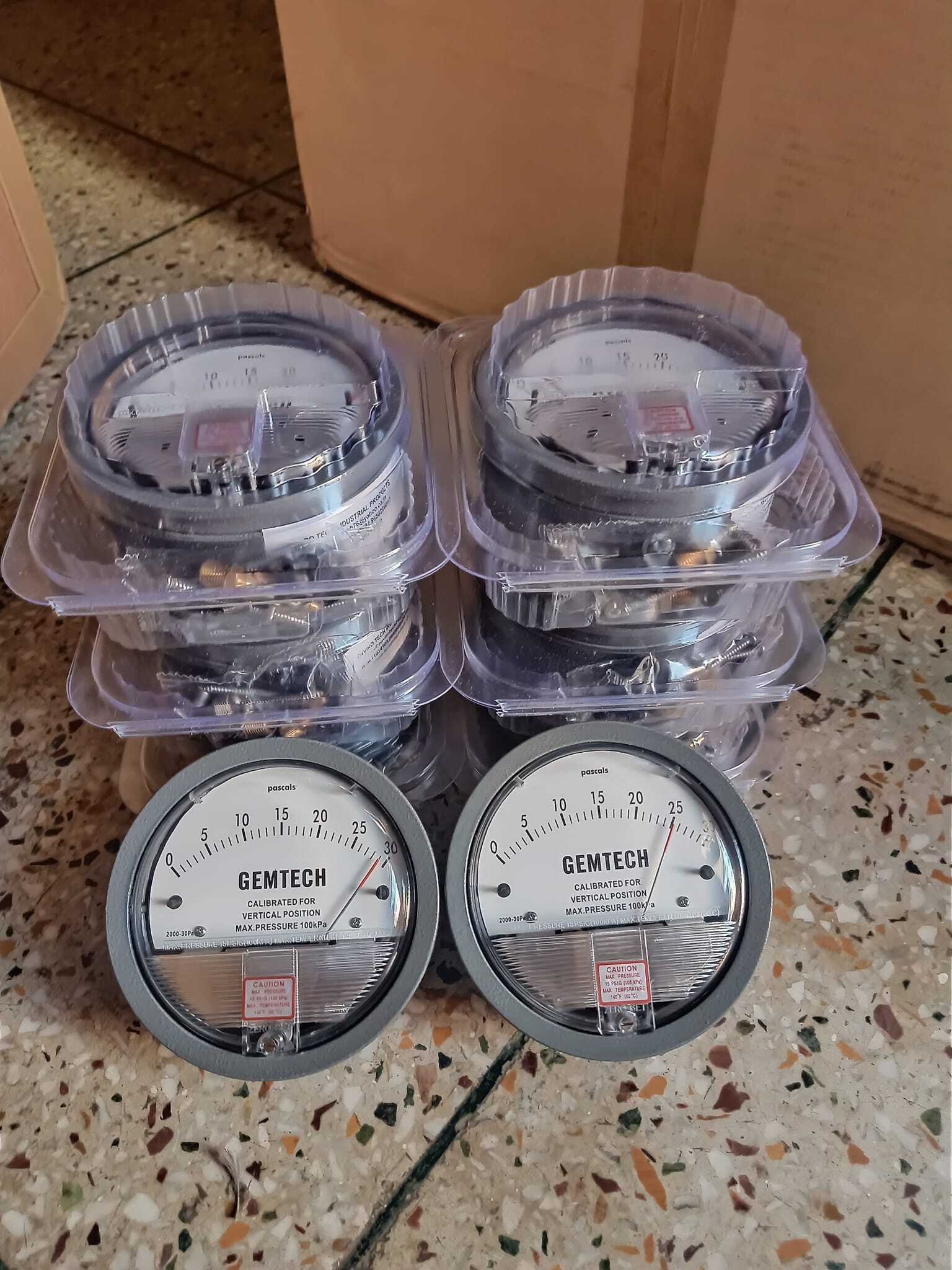 Gemtech Instruments Differential Pressure Gauge For Kodavasal Tamil Nadu Accuracy: A 2% (-Ha Model A 1) Of Fs (A 3% (-Ha A 1.5%) On -0