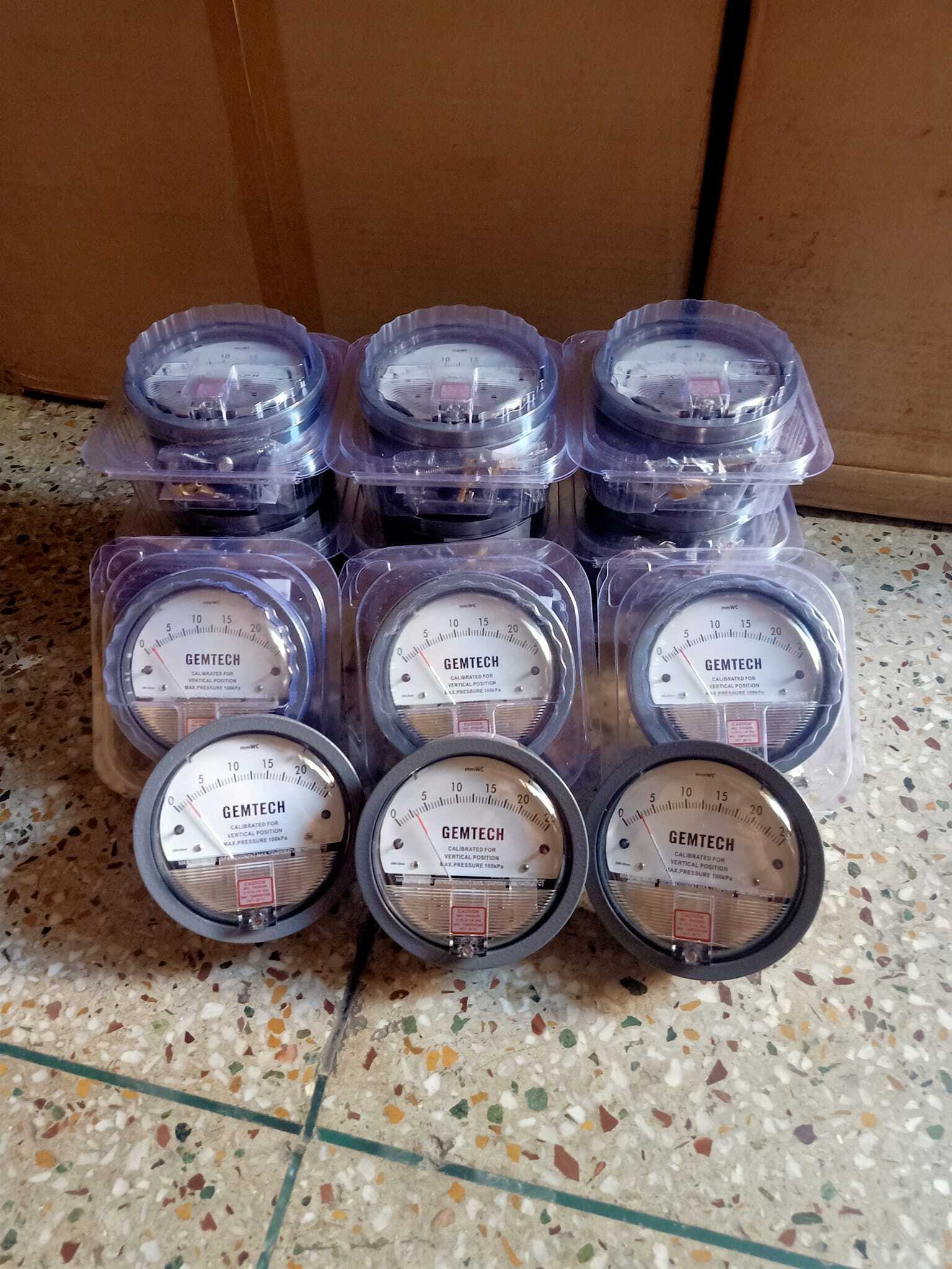 Gemtech Instruments Differential Pressure Gauge Distributor For Kodavasal Tamil Nadu Accuracy: A 2% (-Ha Model A 1) Of Fs (A 3% (-Ha A 1.5%) On -0
