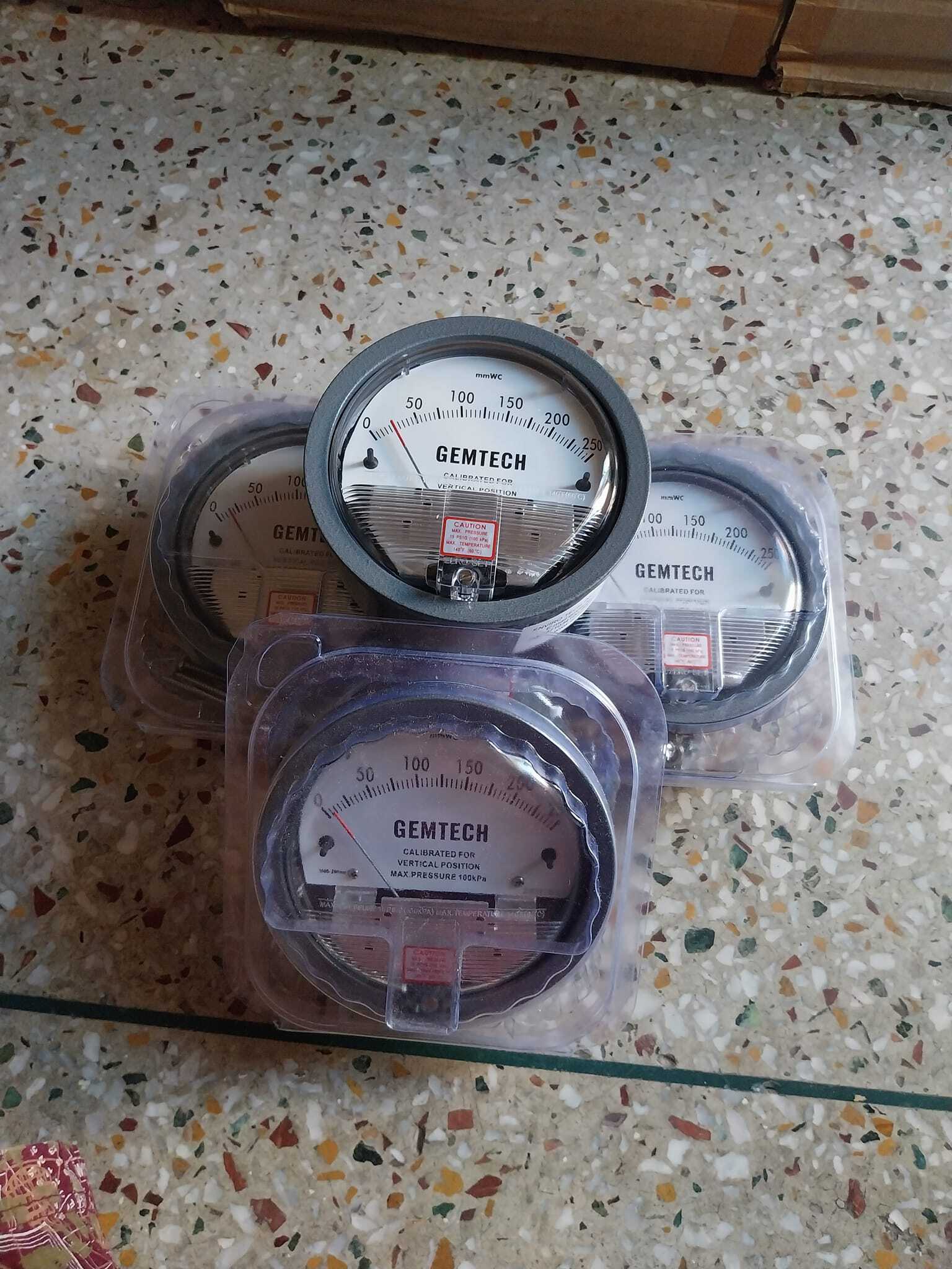Gemtech Instruments Differential Pressure Gauge Supplier For Kodavasal Tamil Nadu Accuracy: A 2% (-Ha Model A 1) Of Fs (A 3% (-Ha A 1.5%) On -0