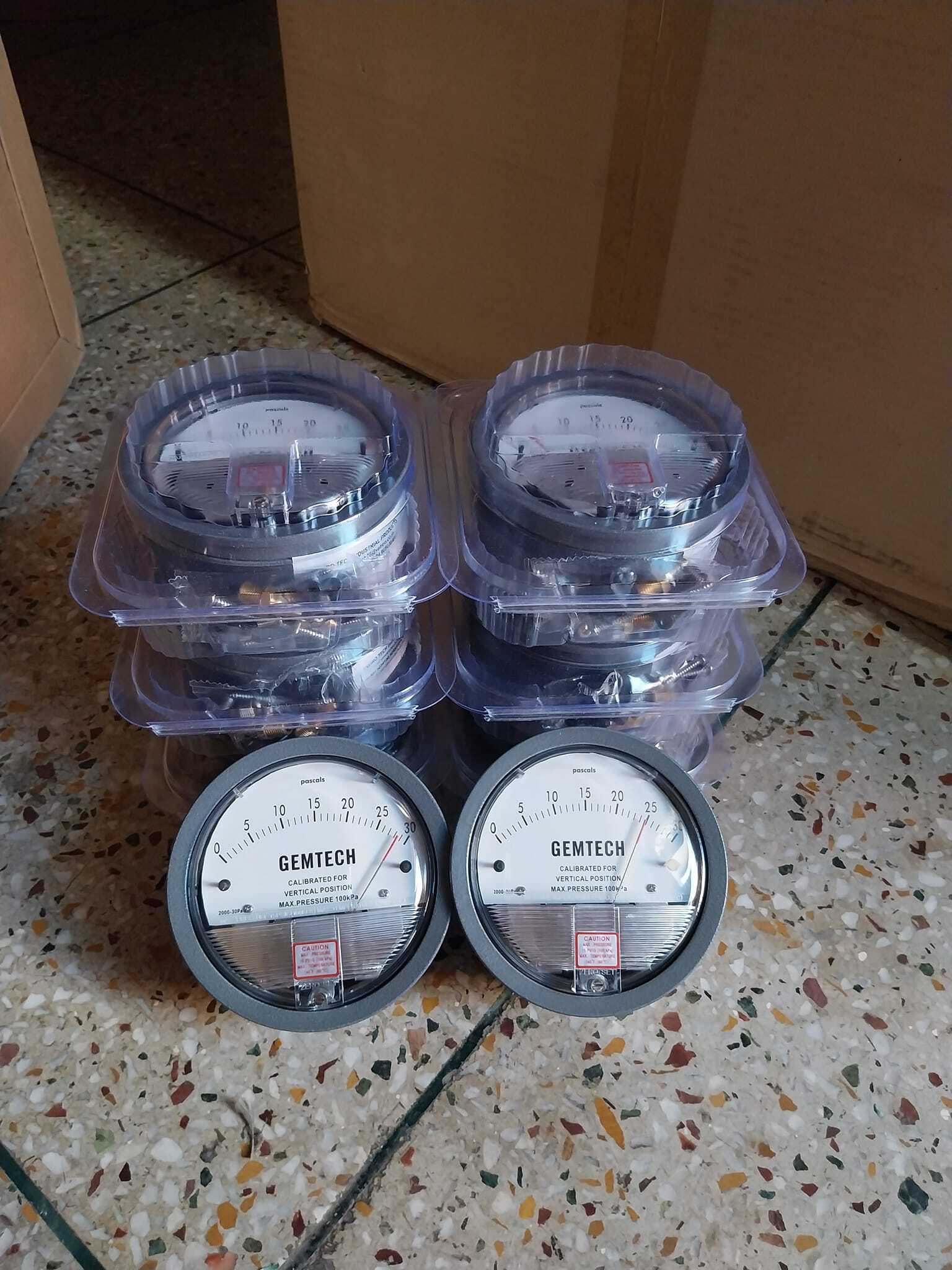 Gemtech Differential Pressure Gauge Dealers In India Accuracy: A 2% (-Ha Model A 1) Of Fs (A 3% (-Ha A 1.5%) On -0