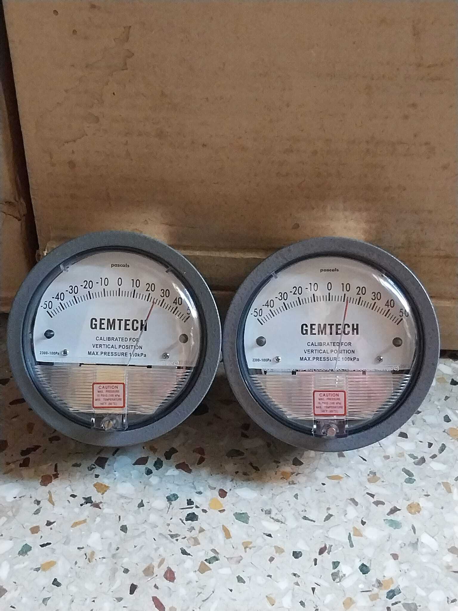 Gemtech Instruments Differential Pressure Gauge Range 0-6 Mm Accuracy: A 2% (-Ha Model A 1) Of Fs (A 3% (-Ha A 1.5%) On -0