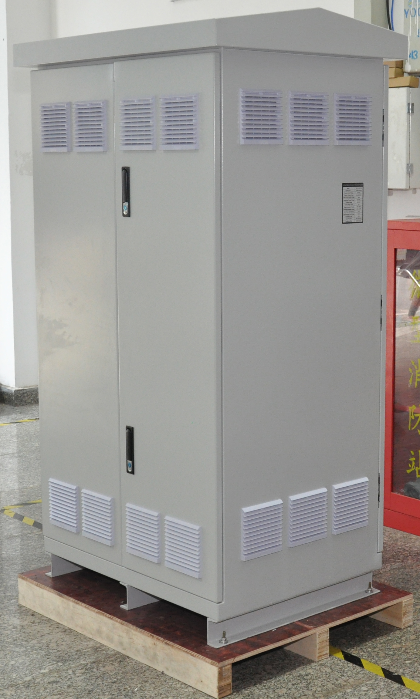 White And Green 60kwh Lifepo4 Lithium Ion Battery With Bms For Off Grid Energy Storage System