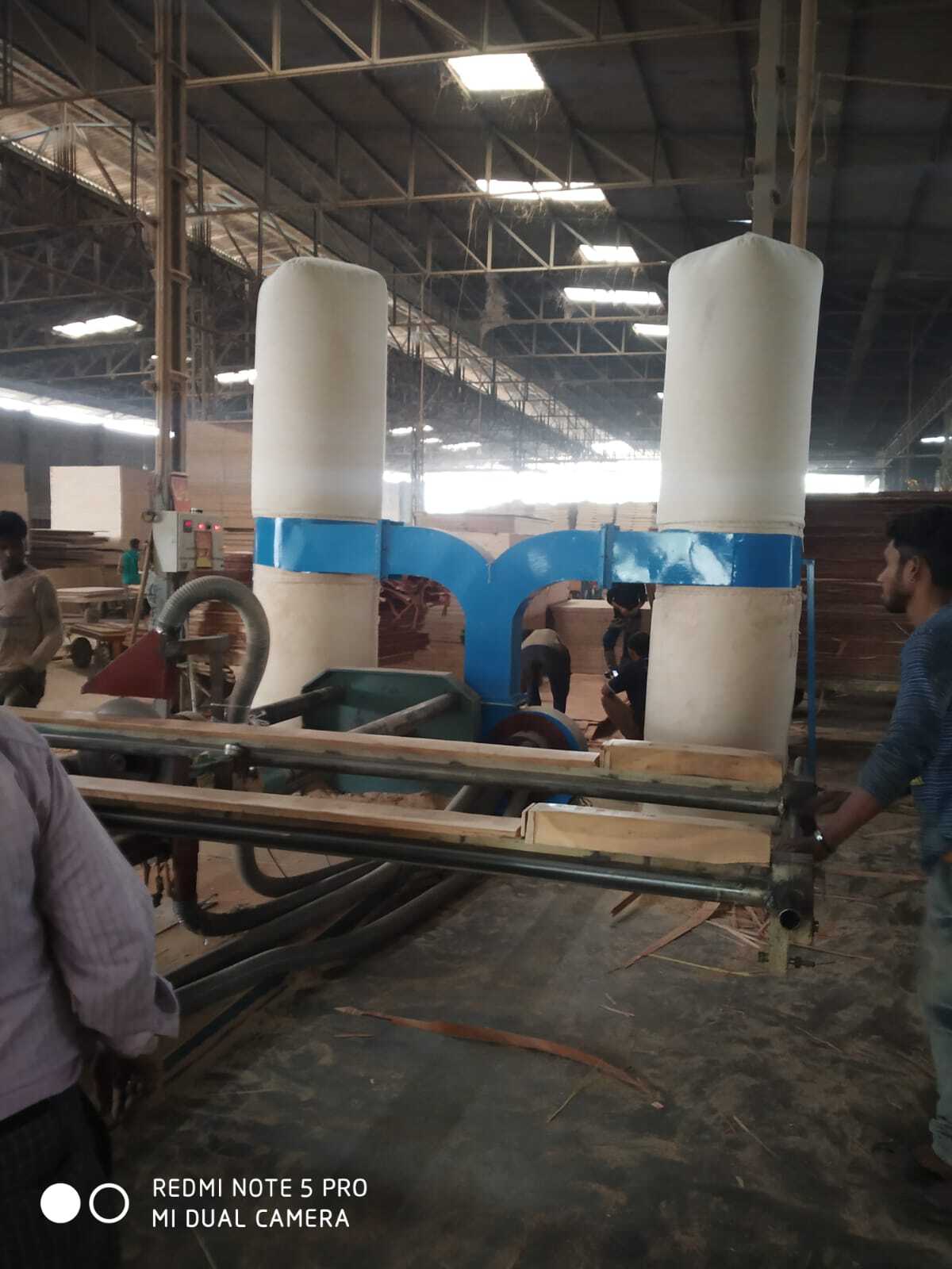 Dust Collector - Automatic Grade: Semi-automatic
