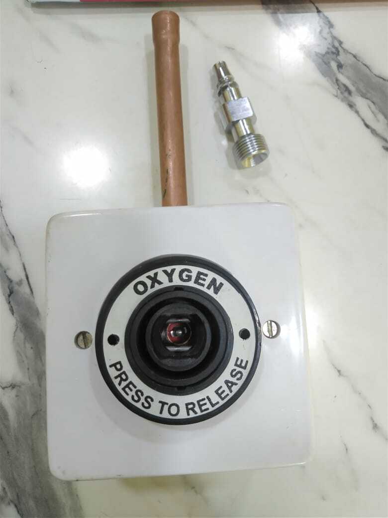 Double Locking Gas Outlet - Copper Construction, Electric Powered | Features Alarm For Enhanced Safety In Commercial Usage