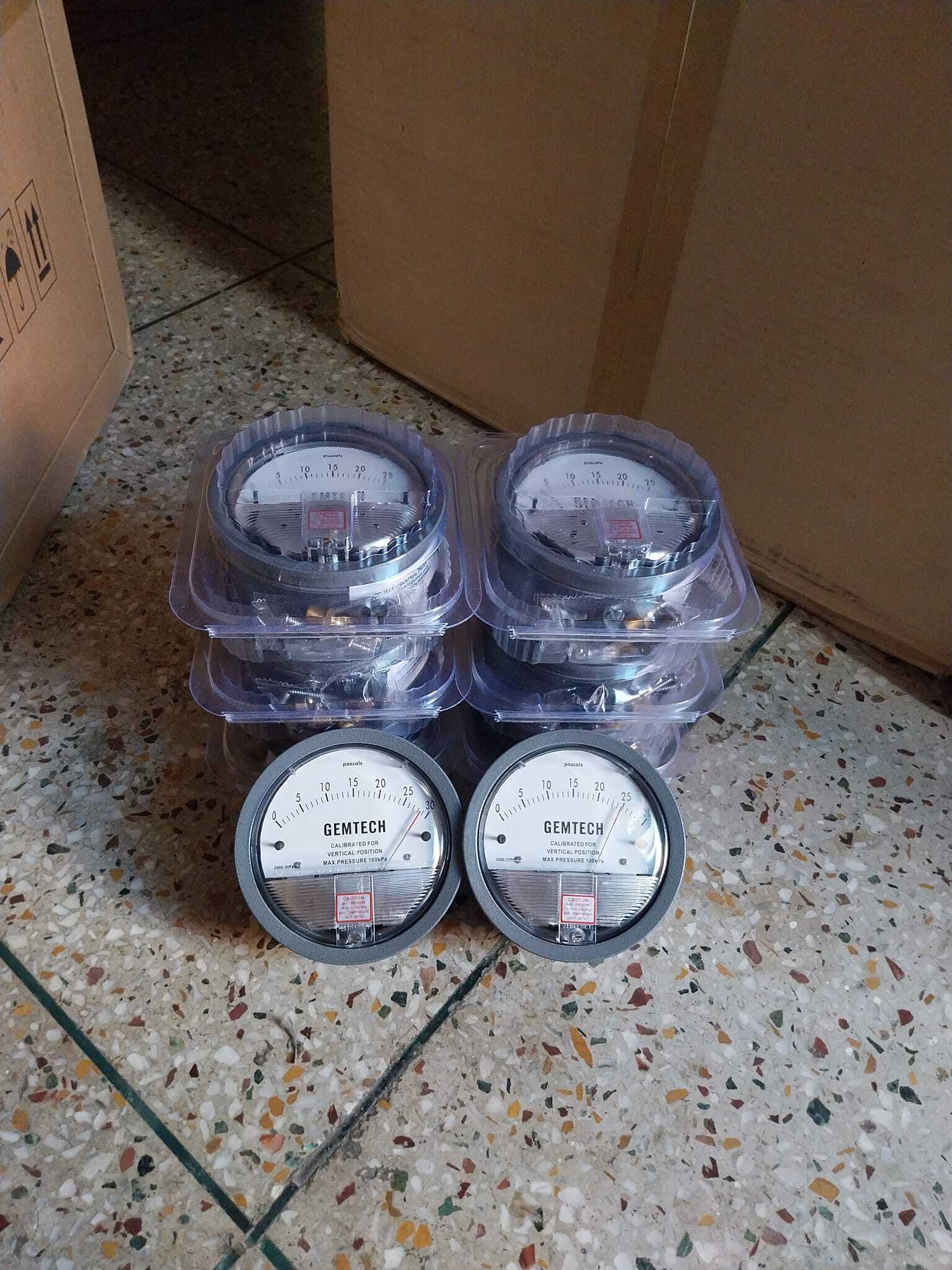 Gemtech Differential Pressure Gauge Distributor In Hapur Uttar Pradesh Accuracy: A 2% (-Ha Model A 1) Of Fs (A 3% (-Ha A 1.5%) On -0