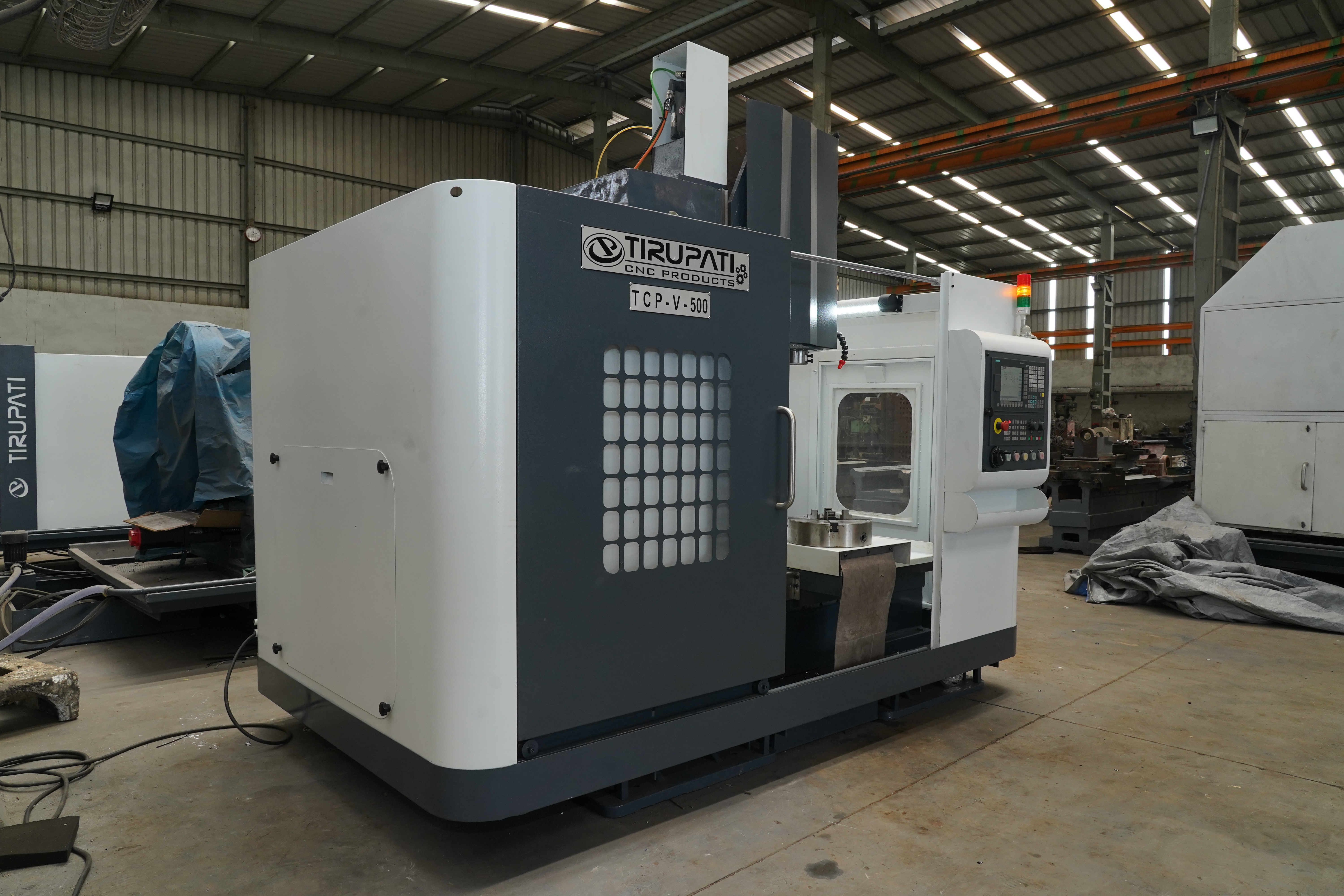 Vmc Drill Machine - Tcp V500 (3 Axis) - Dimension (L*w*h): 2800 X 1900 X 2350