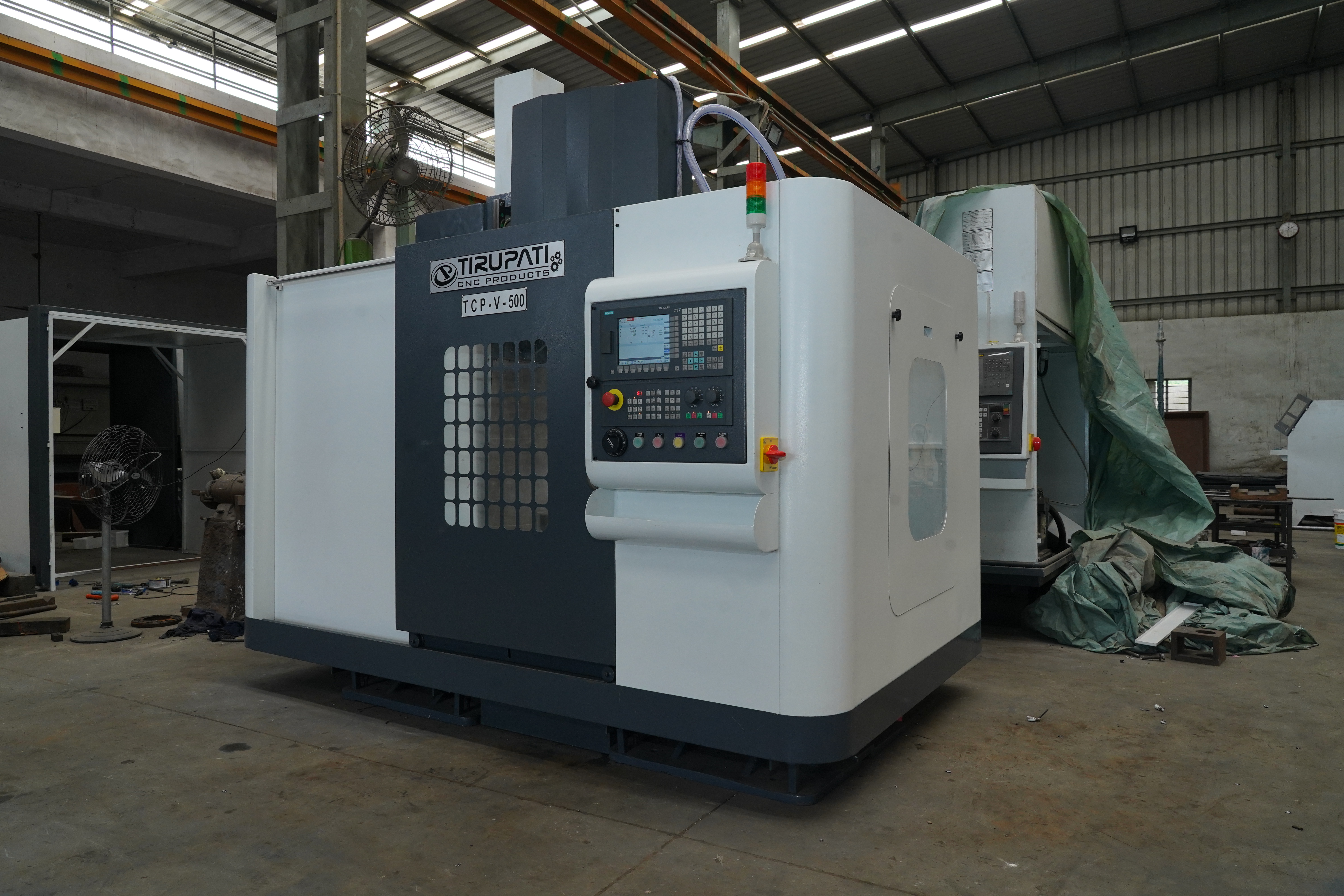 Vmc Drill Machine - Tcp V500 (3 Axis) - Dimension (L*w*h): 2800 X 1900 X 2350