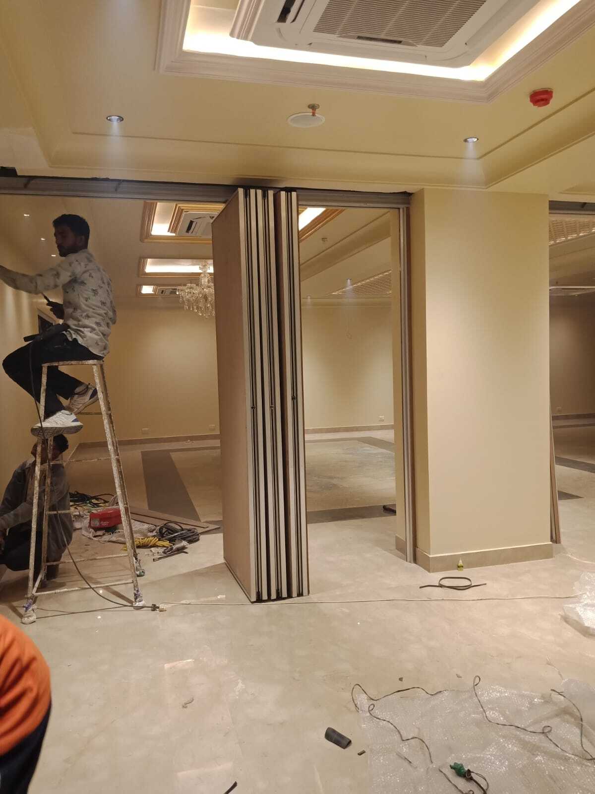 Movable Sliding Folding Partition