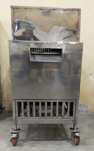 स्टेनलेस स्टील आंवला पंचिंग मशीन