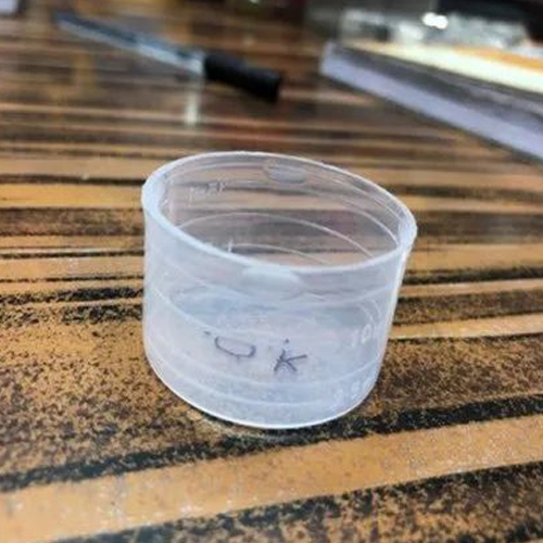 28mm Measuring Caps - Plastic, Small - Accurate Measurement with Clear Markings, Manual Operation, High Quality for Healthcare and Personal Care