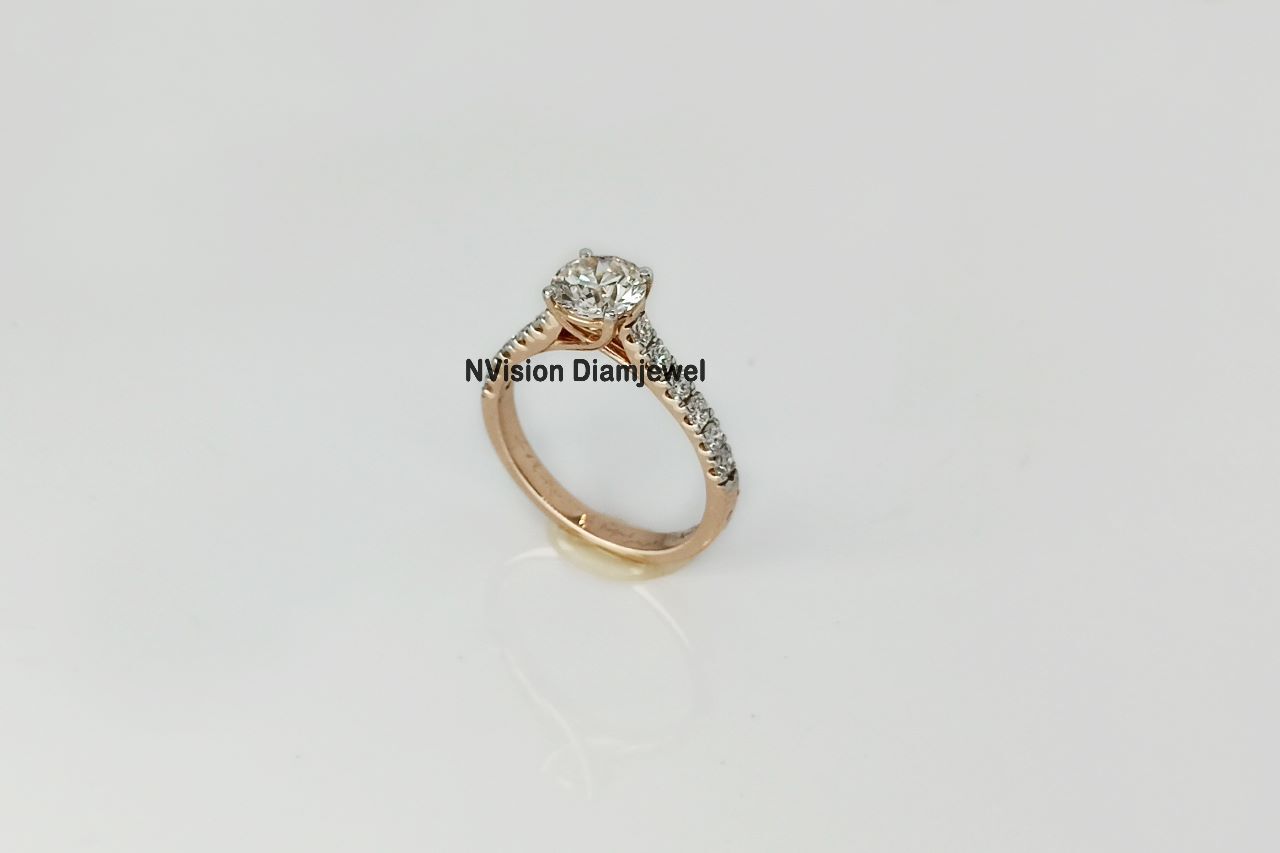 Rose Gold Natural Diamond Solitaire Ring Diamond Carat Weight: 1.47 Carat