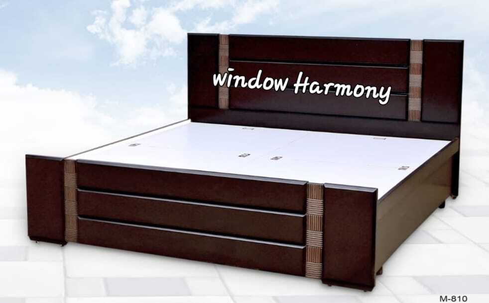 Machine Made Teak Wood Bed