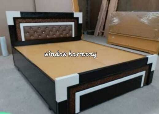 Machine Made Teak Wood Bed