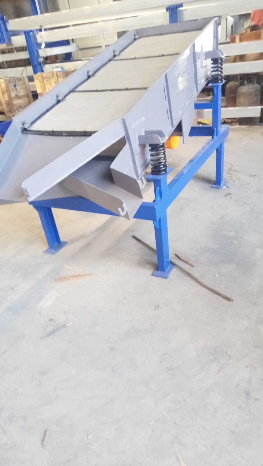 Gray & Blue Vibrating Screen Machine