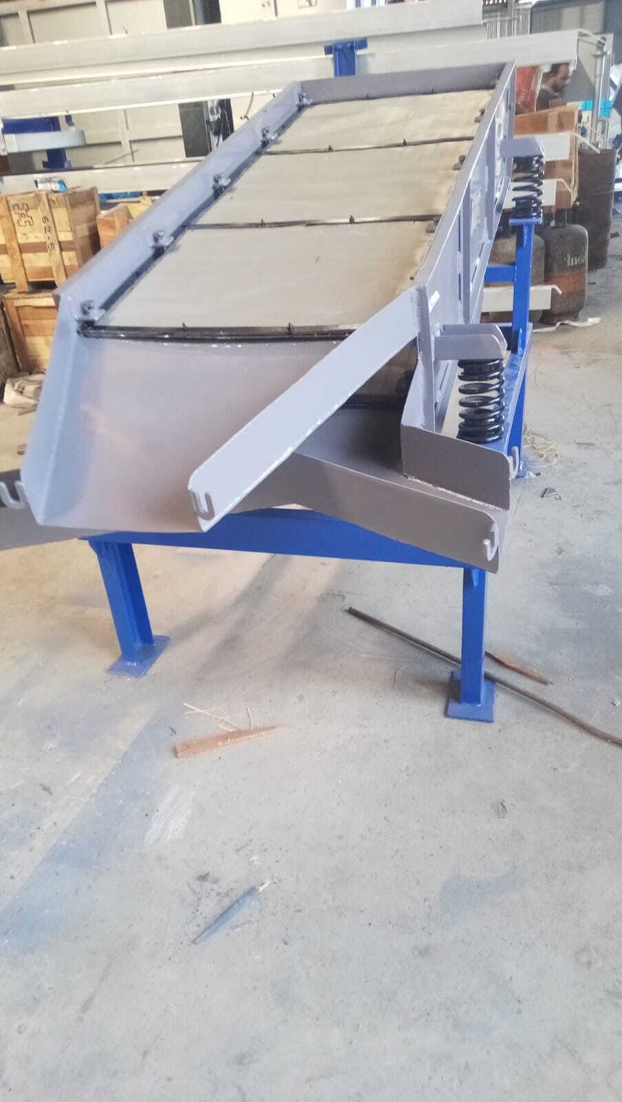 Gray & Blue Vibrating Screen Machine