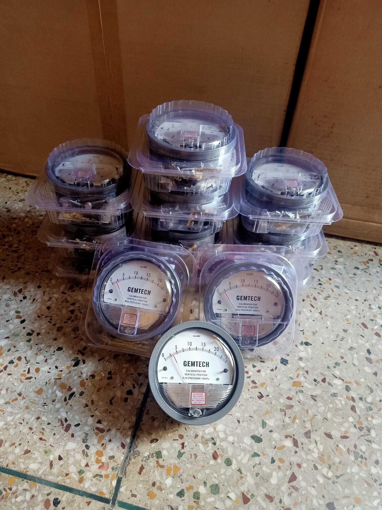 Gemtech Differential Pressure Gauge Supplier In Julana Haryana Accuracy: A 2% (-Ha Model A 1) Of Fs (A 3% (-Ha A 1.5%) On -0