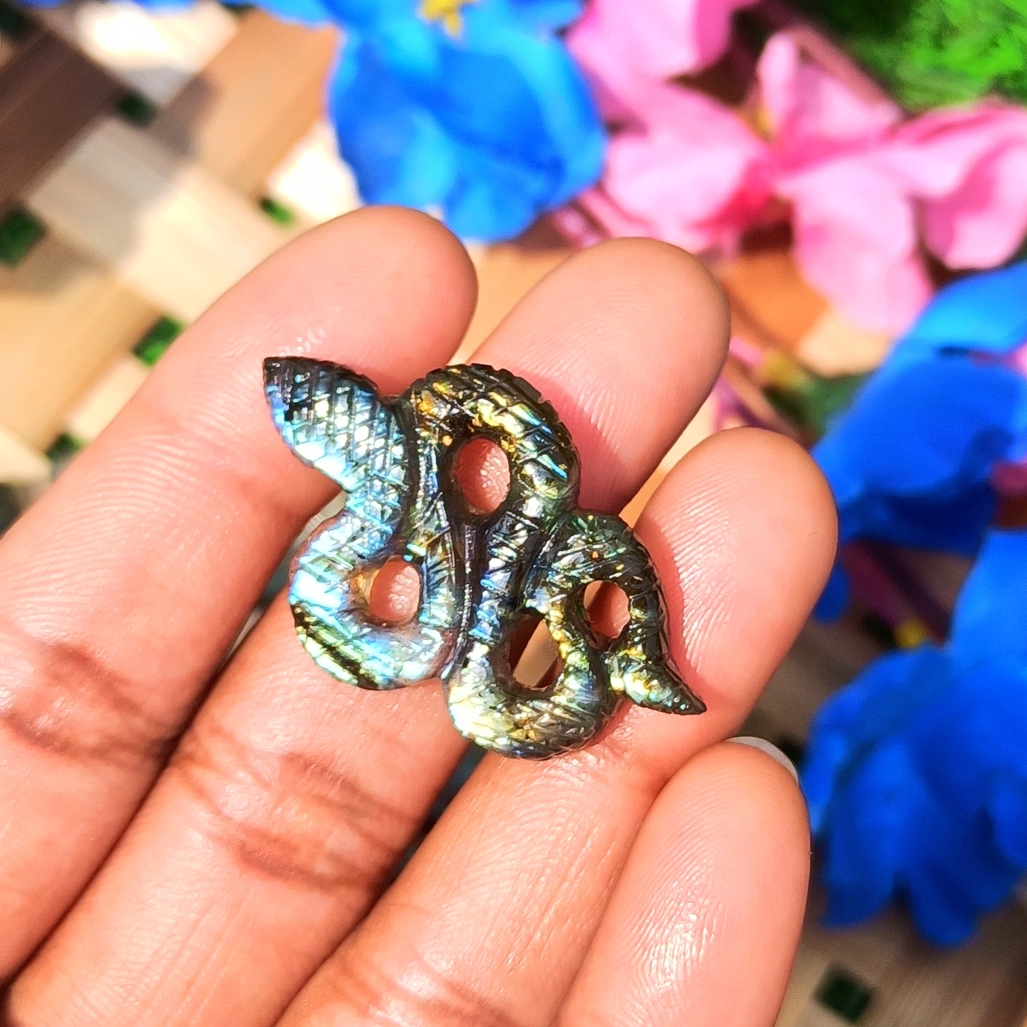 Natural Gemstone Carved Labradorite Snake Shaped Crystals Snakes Grade: Top