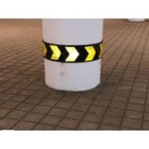 Yellow / Black Corner Guard A