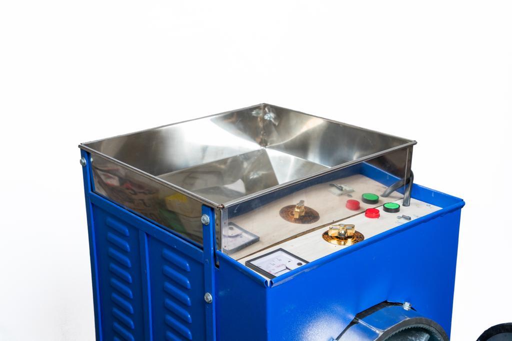 5 Hp Double Chamber Pulverizer Machine - M.s., 12"x6" & 7.10"x2.75" Chamber Sizes, Silver | Semi-automatic, 40-45 Kg/hr Capacity