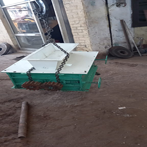 Poultry Crumbler Machine - Mild Steel, 500 Kg Capacity | Automatic Operation, Electric Drive, Human Machine Interface Control