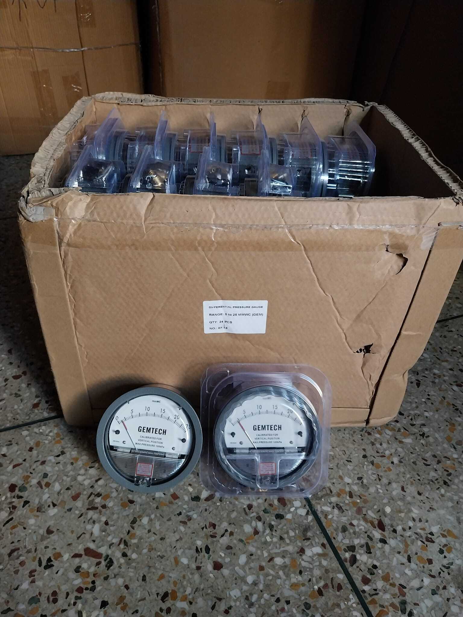 Gemtech Differential Pressure Gauge In Kalyan Maharashtra Accuracy: A 2% (-Ha Model A 1) Of Fs (A 3% (-Ha A 1.5%) On -0