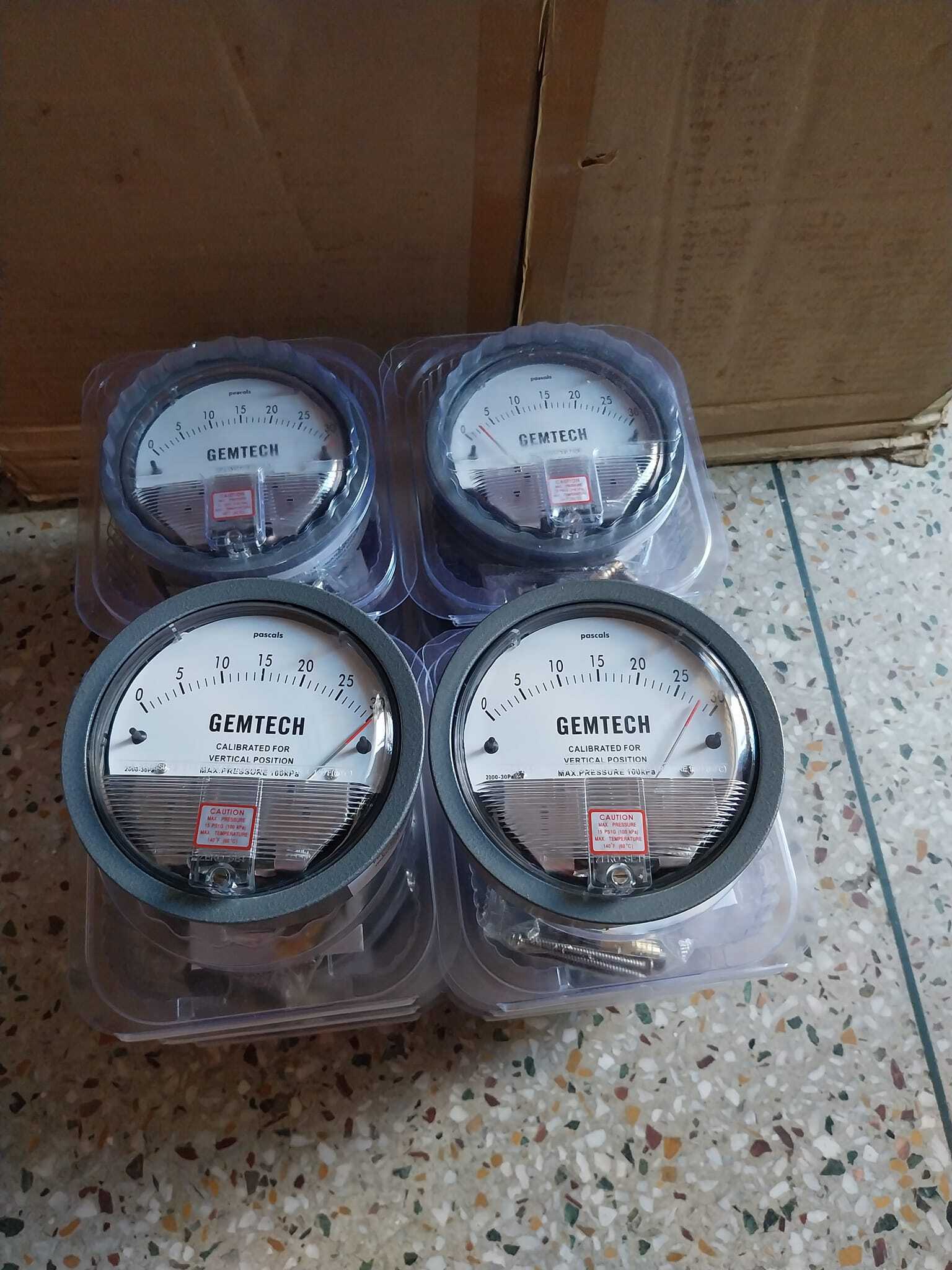 Gemtech Differential Pressure Gauge In Kalyan Maharashtra Accuracy: A 2% (-Ha Model A 1) Of Fs (A 3% (-Ha A 1.5%) On -0