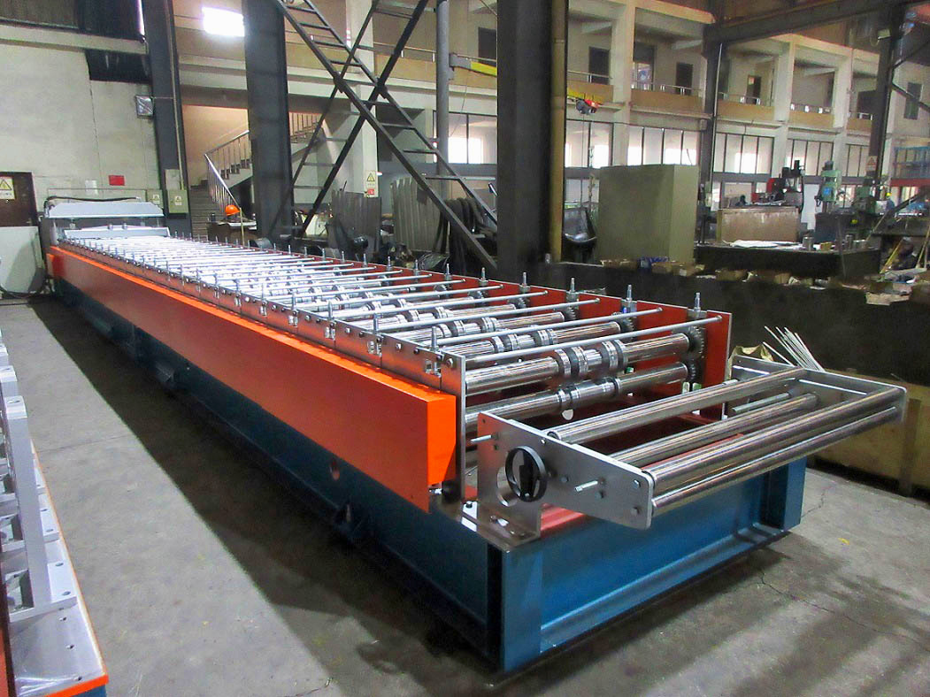 Zinc Corrugated Roofing Sheet Roll Forming Machine - 11.7m X 1.65m X 1 ...