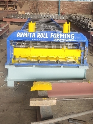 Roofing Sheet Making Machine - En 31 Material, 35x?x? Cm Dimension, Blue Color | Plc Control, Automatic Grade, 20 Mtr/min Rolling Speed, Hydraulic Cutting System