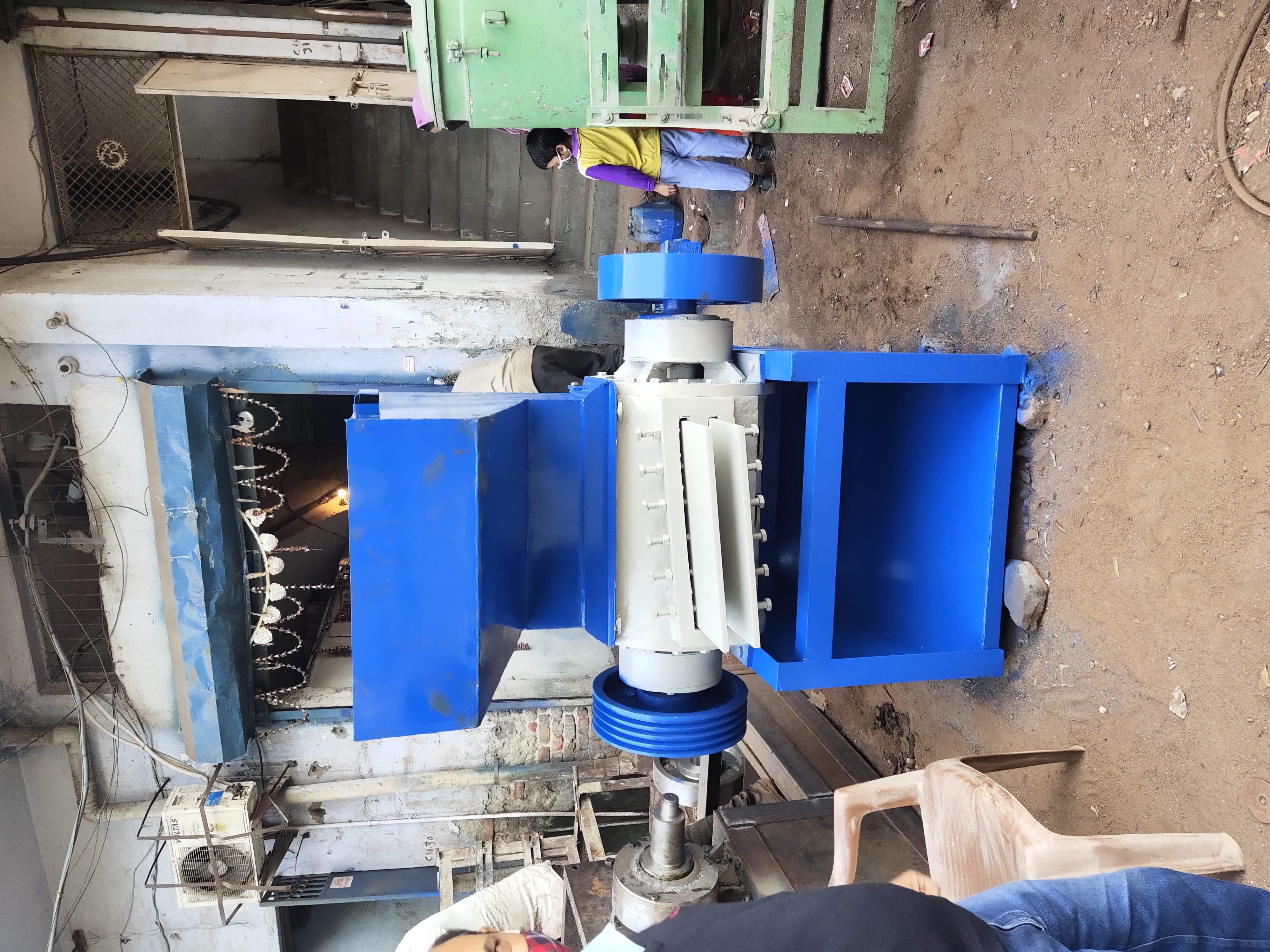 Plastic Scrap Grinder Machine 28inch - Color: Blue And Half White