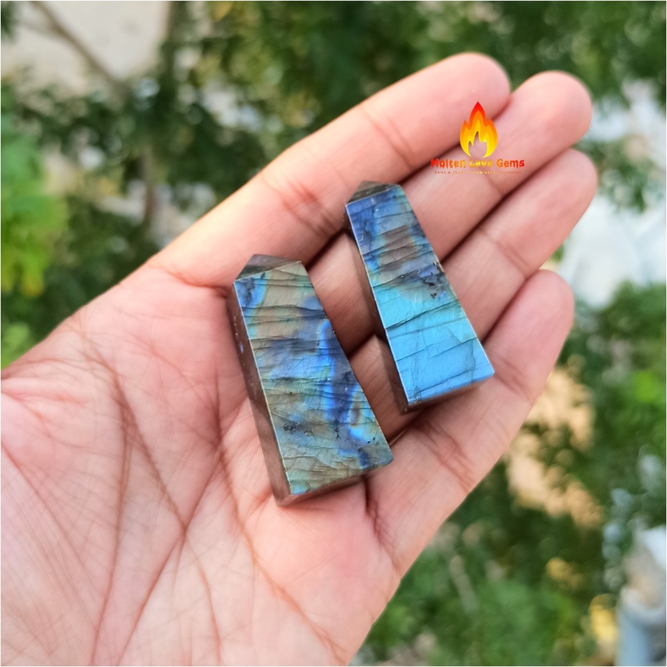 Labradorite Point Grade: Top