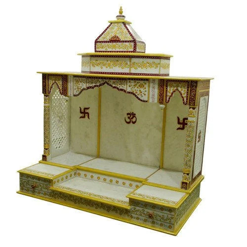 सुंदर चित्रित मकराना मार्बल मंदिर