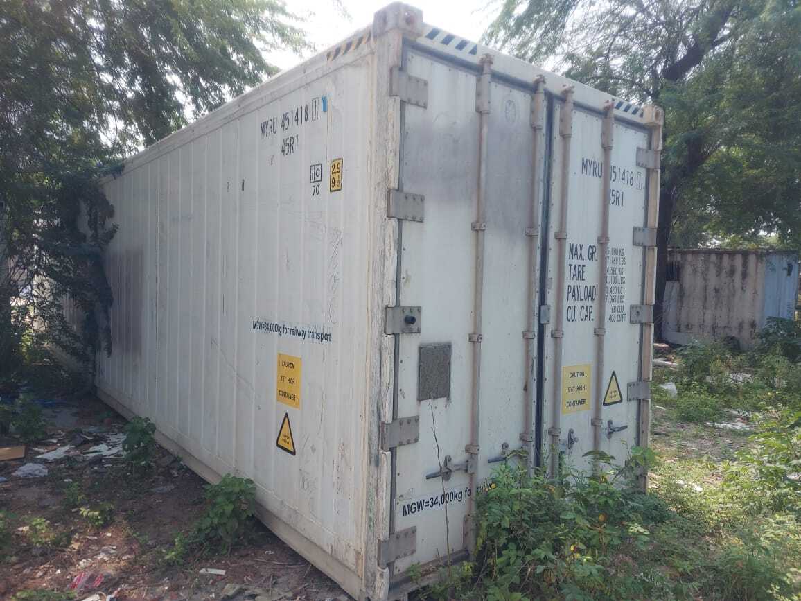 Refrigerated Container Capacity: 27