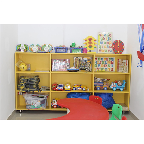 Daycare School Teaching Services - Age 0-5 Years, Class Size 12-16, Ratio 1:8 | Educational Programs, Experienced Teachers, Flexible Scheduling